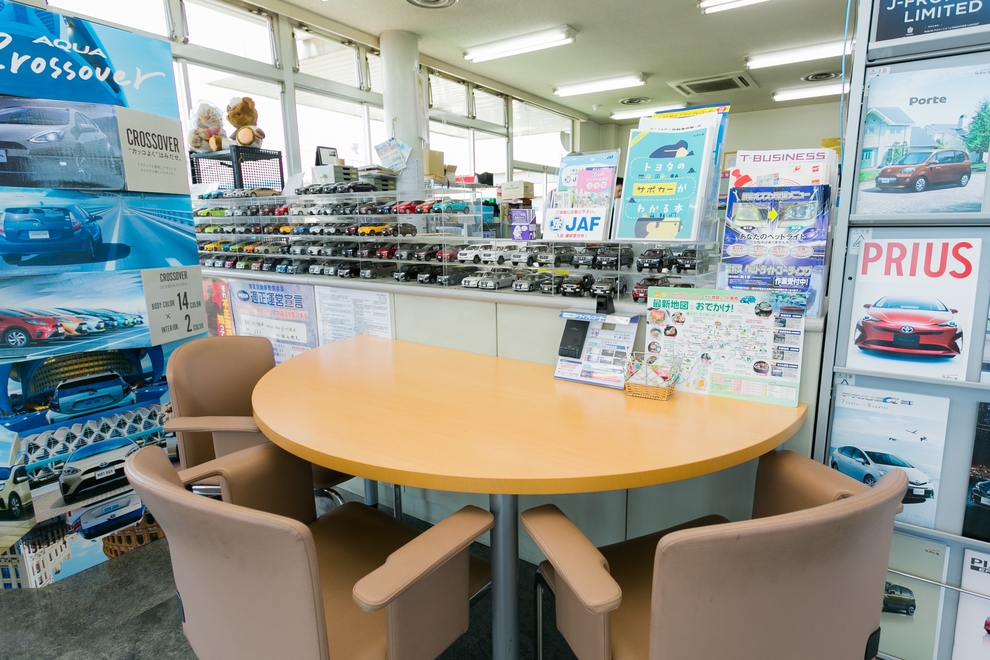 安来店カタログコーナー